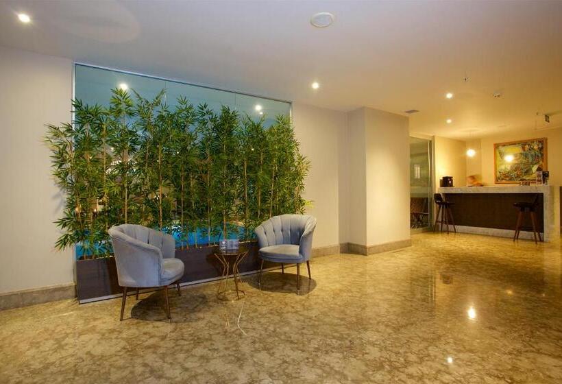 ホテル Ramada By Wyndham İstanbul Taksim