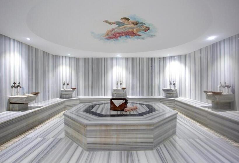 ホテル Ramada By Wyndham İstanbul Taksim