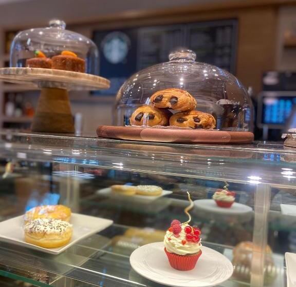 ホテル Ramada By Wyndham İstanbul Taksim