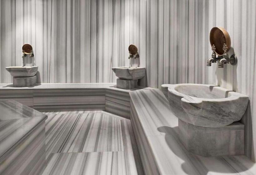 ホテル Ramada By Wyndham İstanbul Taksim