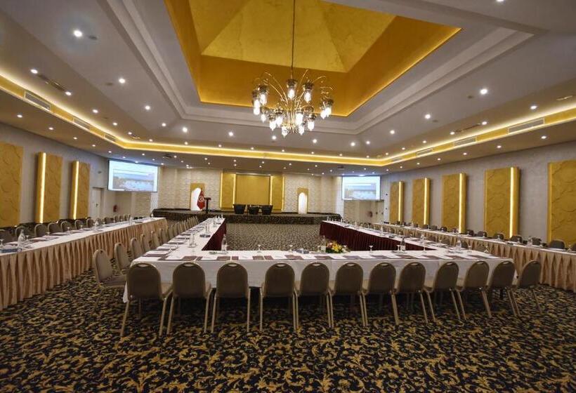 هتل Verdi Tunis Beach Resort