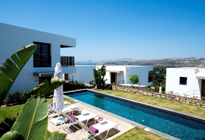 Отель Ramada Resort By Wyndham Bodrum