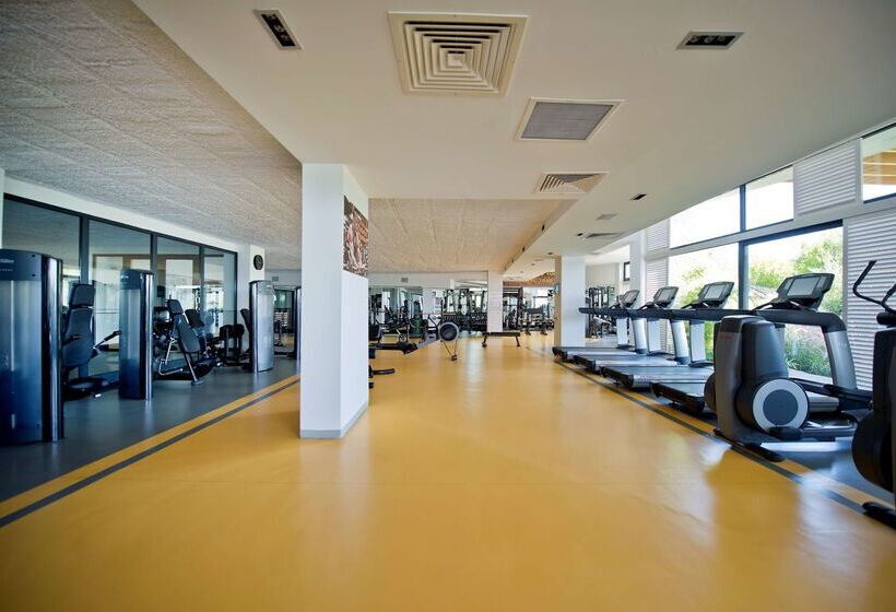 Отель Ramada Resort By Wyndham Bodrum