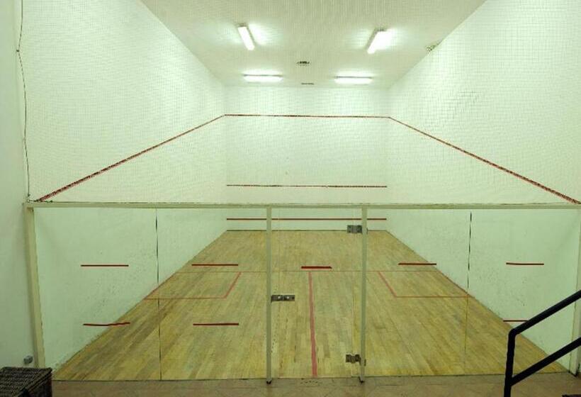 Отель Ramada Resort By Wyndham Bodrum