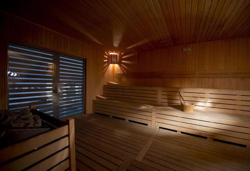 Отель Ramada Resort By Wyndham Bodrum