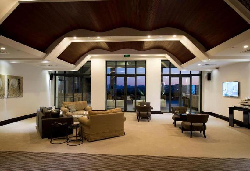 Отель Ramada Resort By Wyndham Bodrum