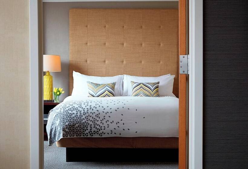 בית מלון כפרי Renaissance Columbus Downtown