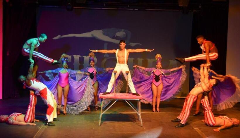 ホテル Robinson Camyuva   Adults Only