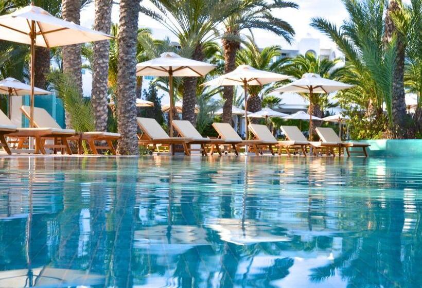 فندق Royal Garden Palace   Families And Couples