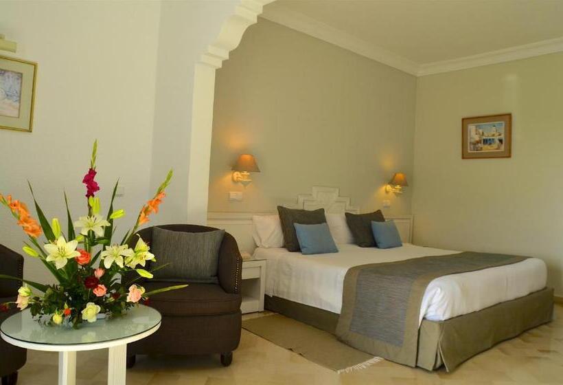 فندق Royal Garden Palace   Families And Couples