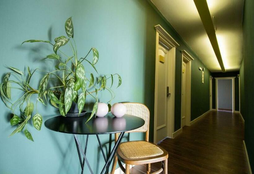 Отель Selina Montevideo