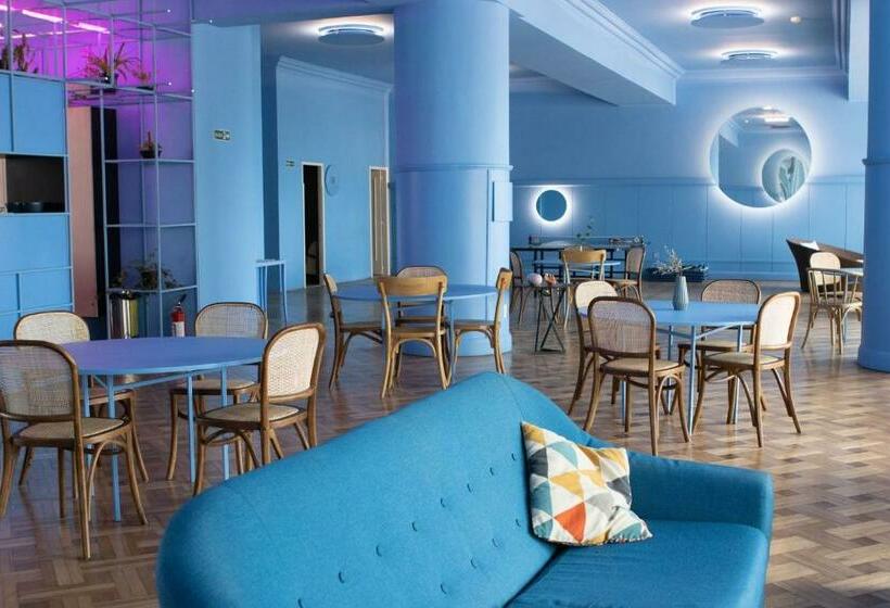 Отель Selina Montevideo