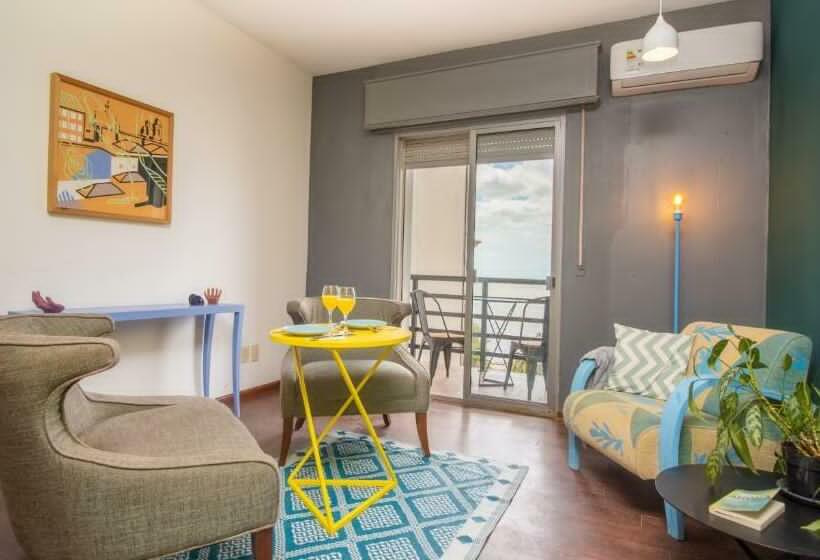 Отель Selina Montevideo