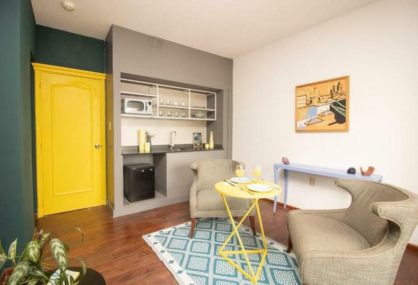 Отель Selina Montevideo