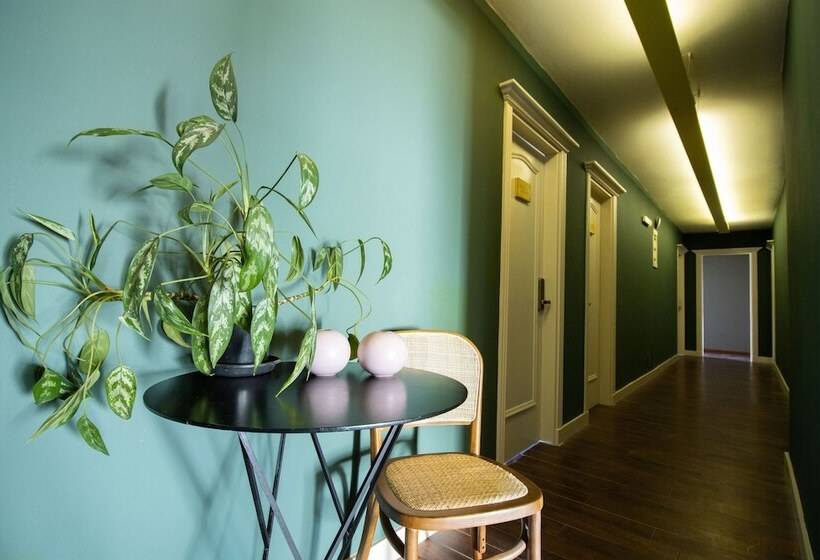 Отель Selina Montevideo