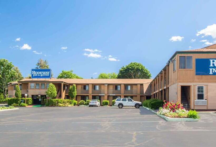 汽车旅馆  Rodeway Inn & Suites Branford   Guilford