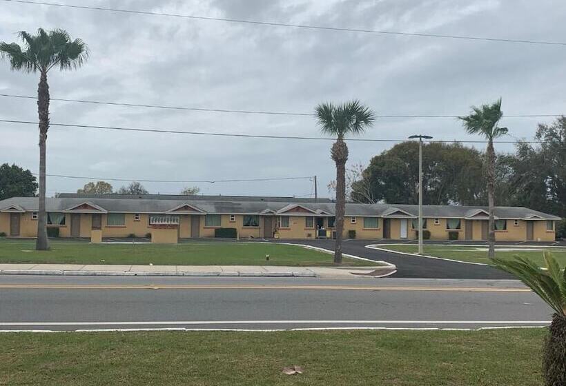 Prince Of Wales Motel