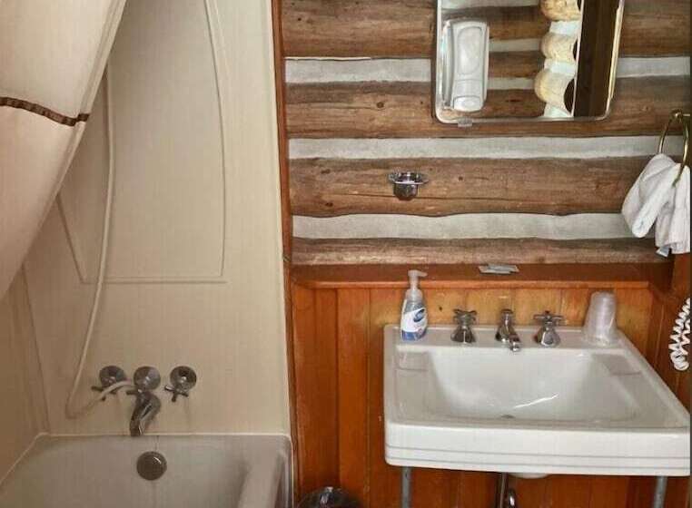 منتجع 320 Guest Ranch