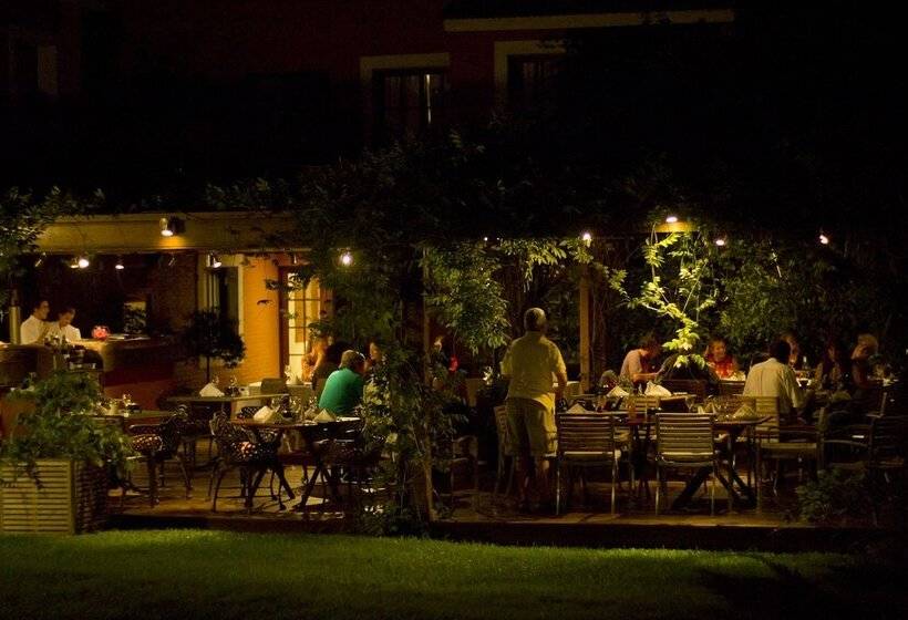 استراحتگاه Barradas Parque Hotel & Spa