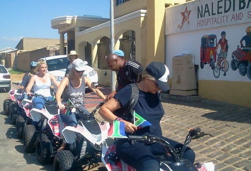 הוסטל Naledi Backpackers