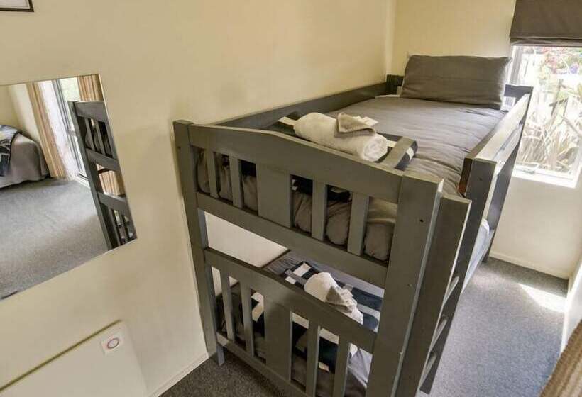 هاستل Tombstone Motel, Lodge & Backpackers