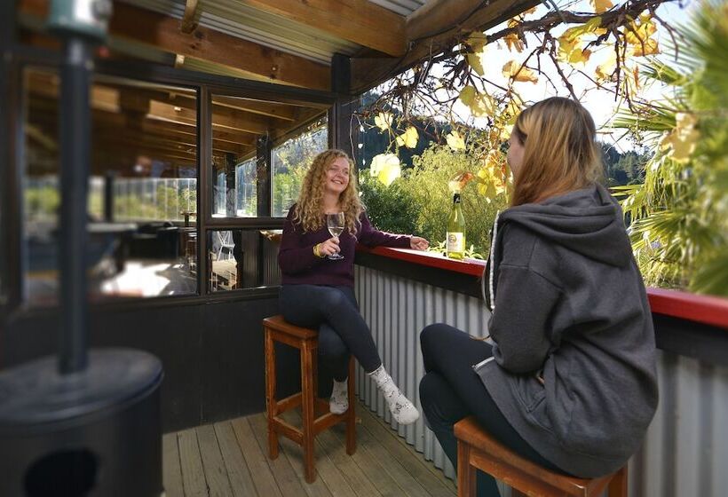 هاستل Tombstone Motel, Lodge & Backpackers