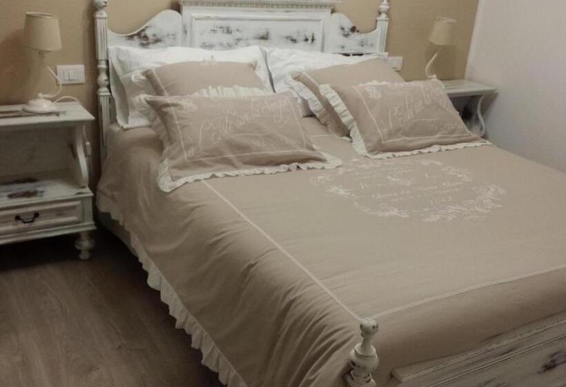 تختخواب و صبحانه La Casa Di Titti