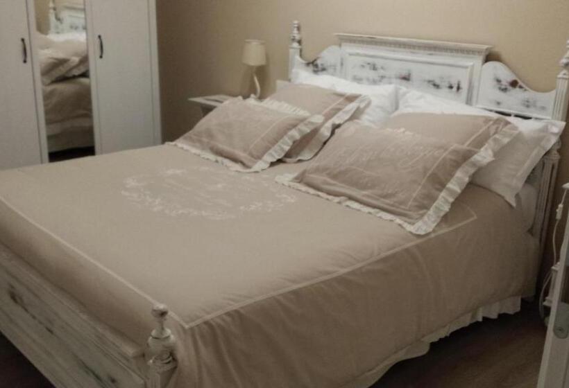 تختخواب و صبحانه La Casa Di Titti