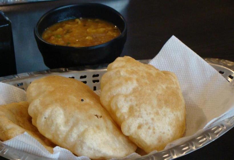 Ceyone Classic Fall Resort