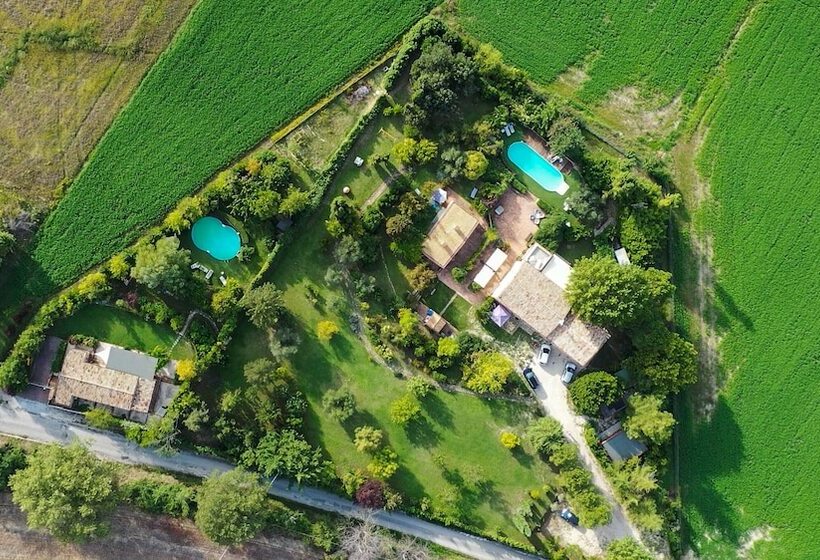 Grande Villa Storica Per Vacanze Con Giardino Privato E Piscina