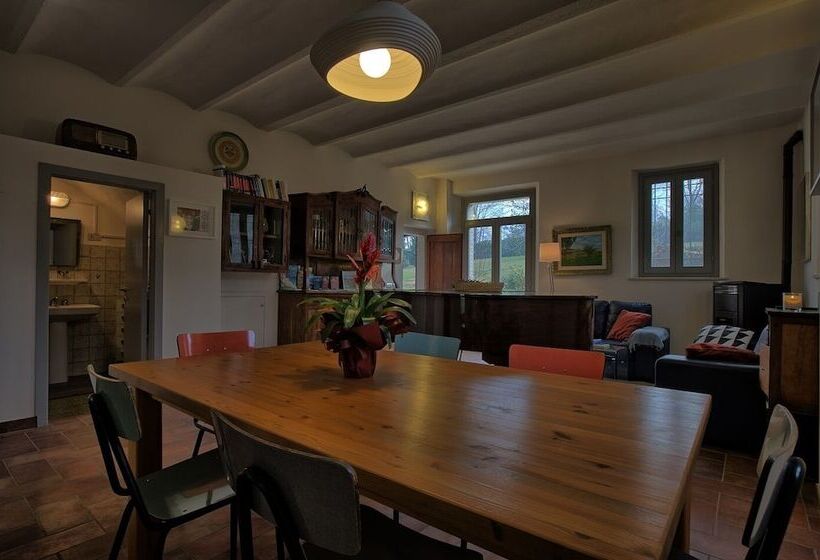 Grande Villa Storica Per Vacanze Con Giardino Privato E Piscina