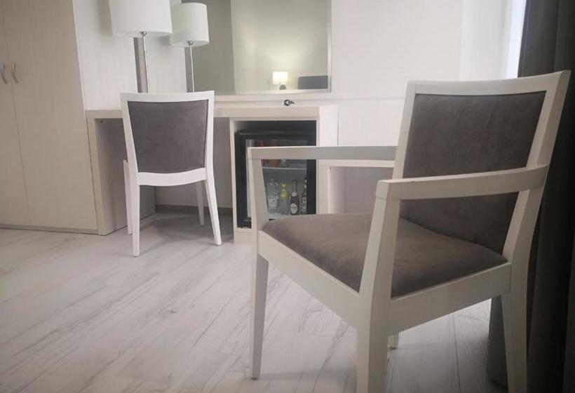 客栈 Grand Hotel Del Lago