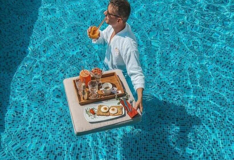 호텔 Agava Lux Rooms&pool