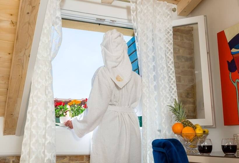 호텔 Agava Lux Rooms&pool