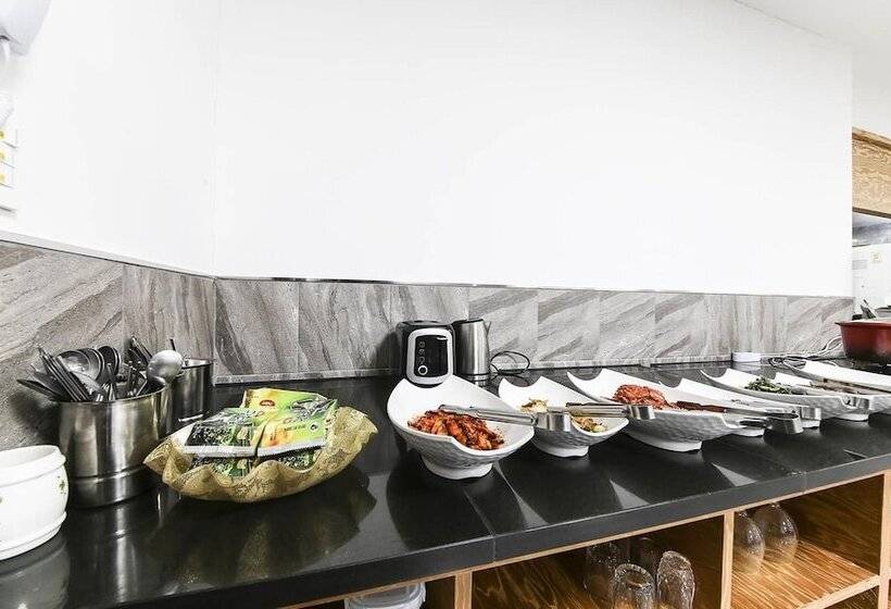 Hotel Bentley Business