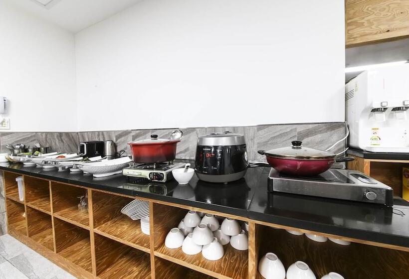 Hotel Bentley Business