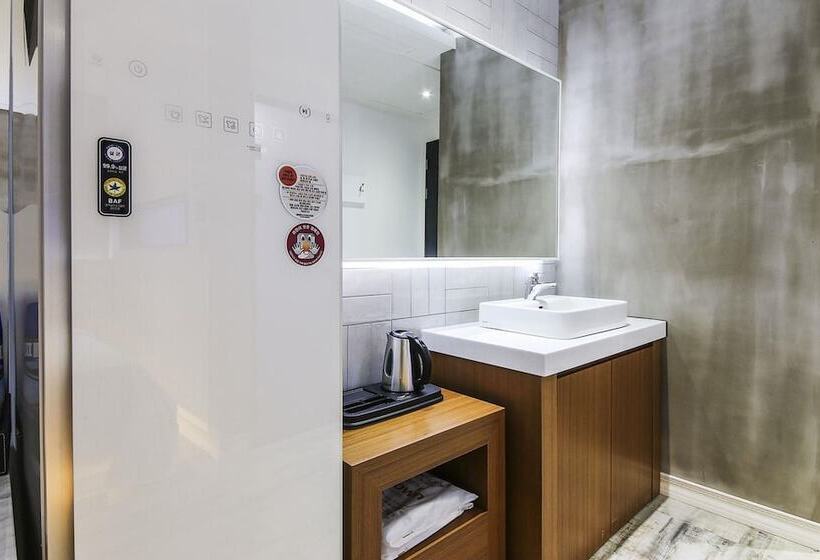 Hotel Bentley Business