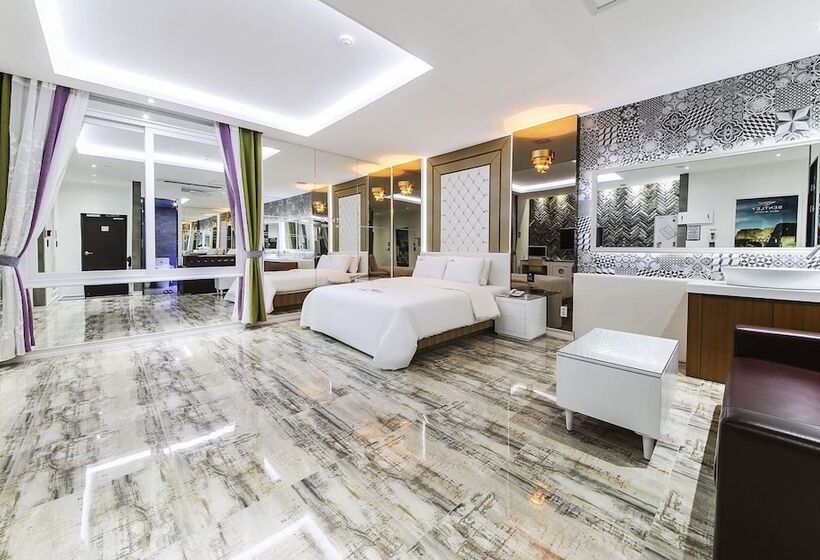 Hotel Bentley Business