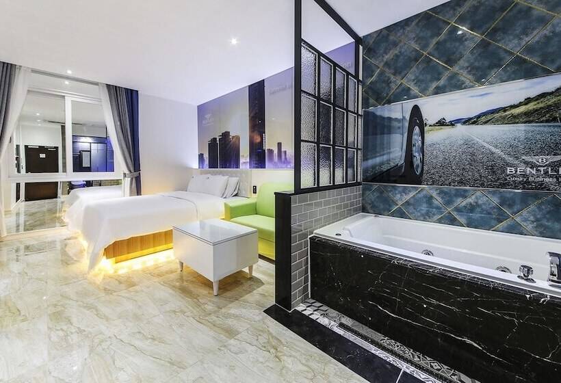 Hotel Bentley Business