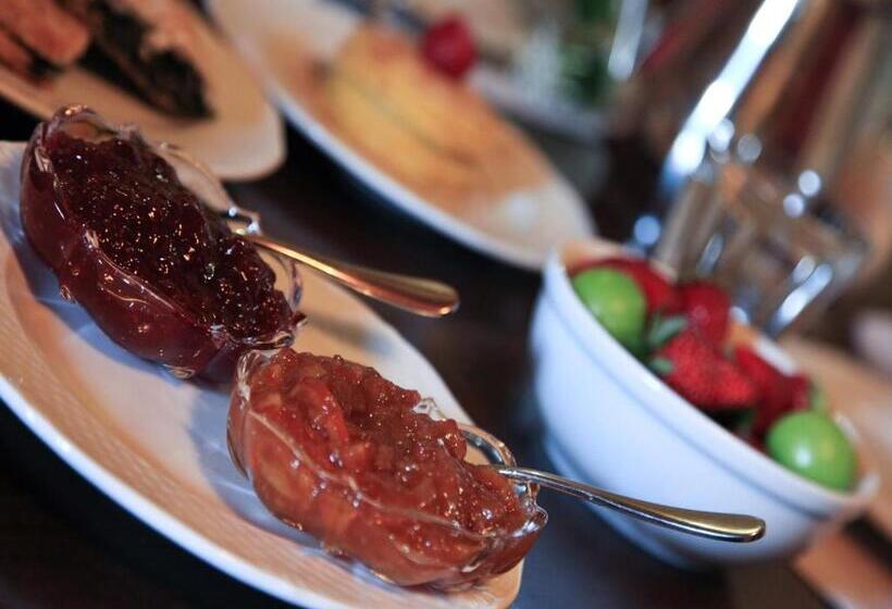 Boutique Hotel Kokkino Spiti