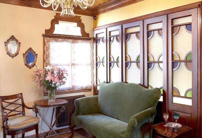 Boutique Hotel Kokkino Spiti