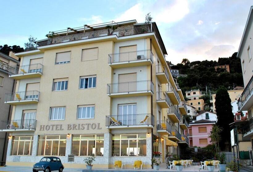 ホテル Bristol