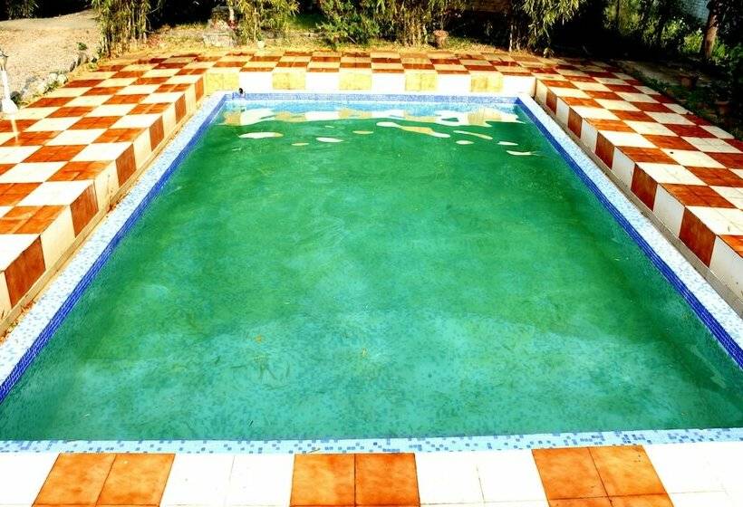 فندق Camp Pawalgarh