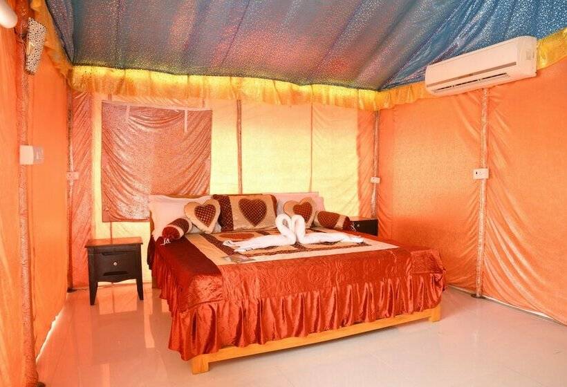 فندق Camp Pawalgarh