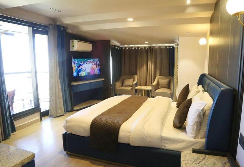 Comfort Inn Silver Arch Hotel, Mussoorie