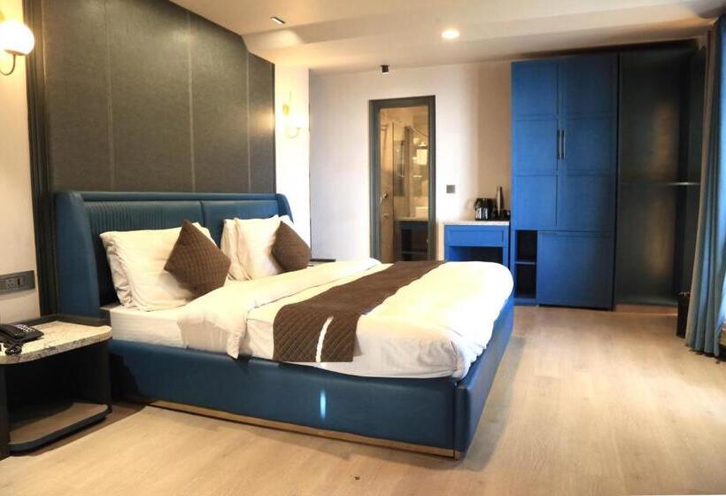 Comfort Inn Silver Arch Hotel, Mussoorie