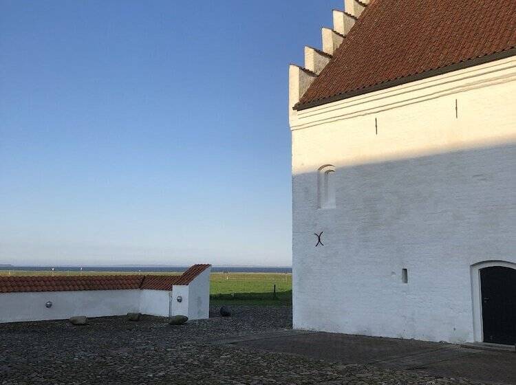 Отель Danhostel Vitskøl Kloster