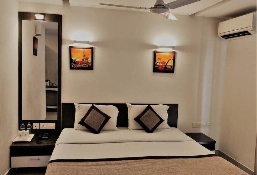 ホテル Royal Plaza Suites By Rak Rooms, Mangaluru