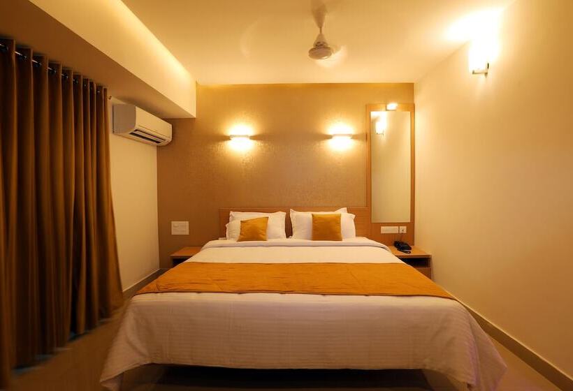 ホテル Royal Plaza Suites By Rak Rooms, Mangaluru