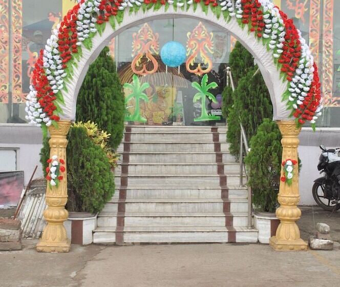 هتل Indus Regency